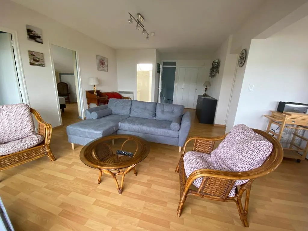 Ker Paul Et Ker Julien- Appartements Vue Mer Erquy 0*,  France
